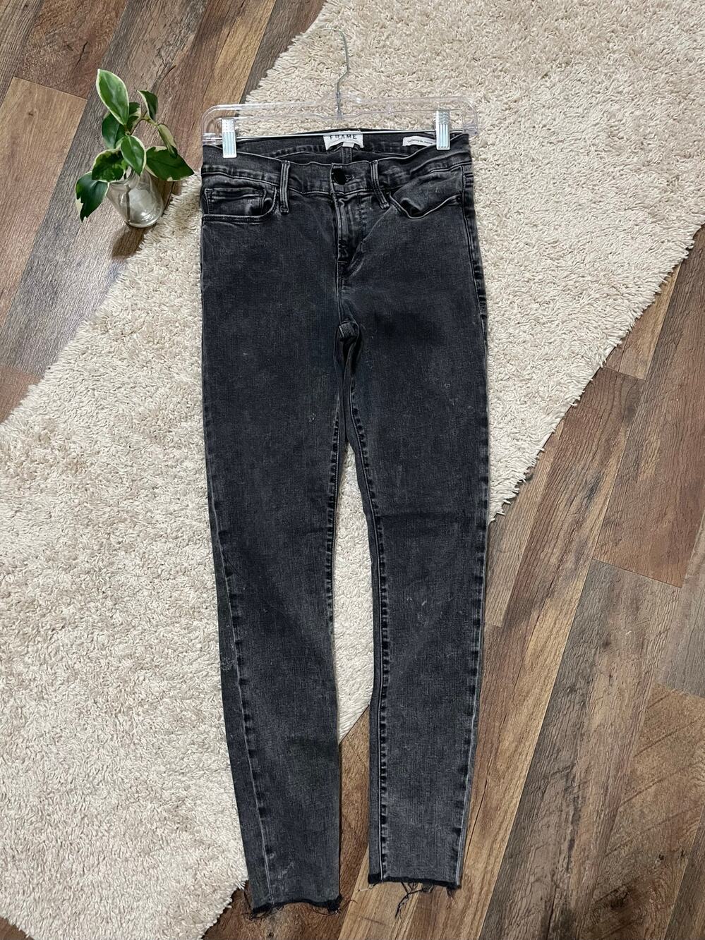 Frame 28 Gray Stonewsh Raw Hem Mid Rise Le Skinny De Jeanne Skinny Jeans